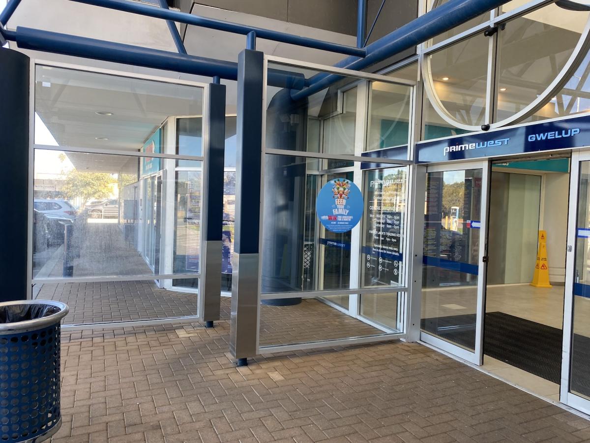 Shopping Centre - Southern Entrance